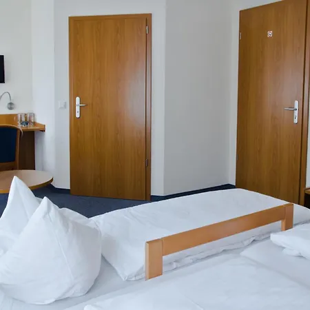 Gaestehaus Zur Kurve فندق
