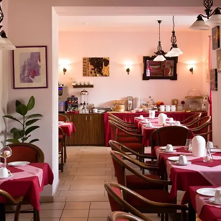 Gaestehaus Zur Kurve فندق 2*