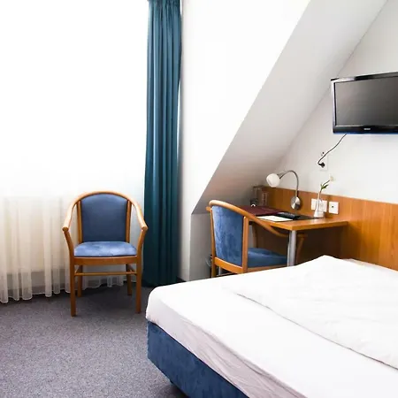 Gaestehaus Zur Kurve 2*