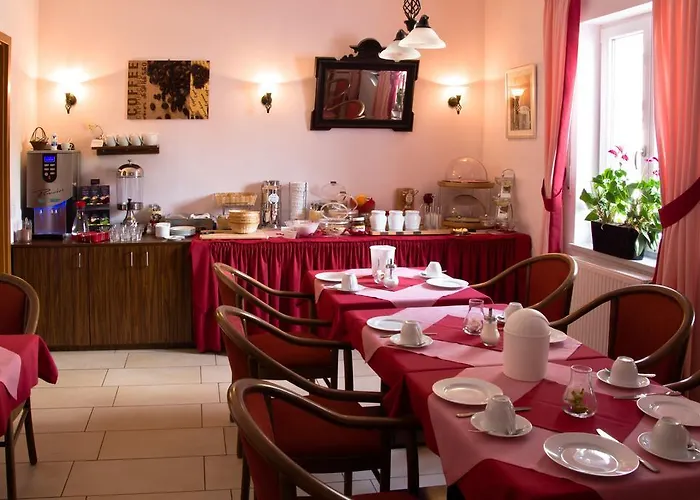 Gaestehaus Zur Kurve Hotel Zirndorf