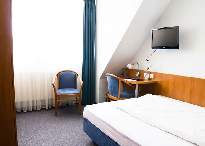 Gaestehaus Zur Kurve 2*