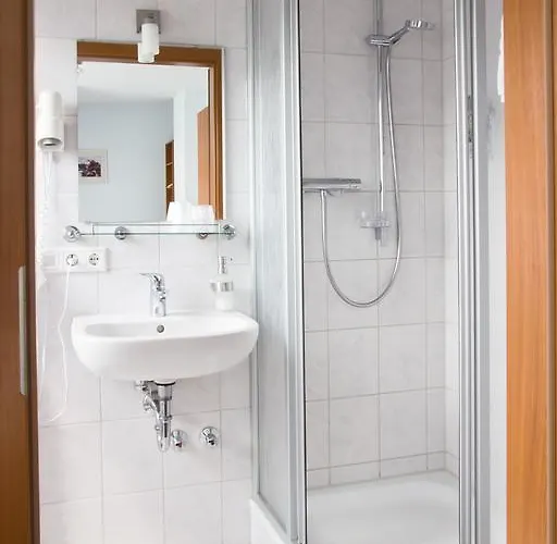 Gaestehaus Zur Kurve Hotel 2*